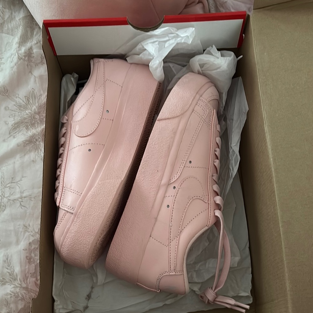 Women's Pink Sneakers